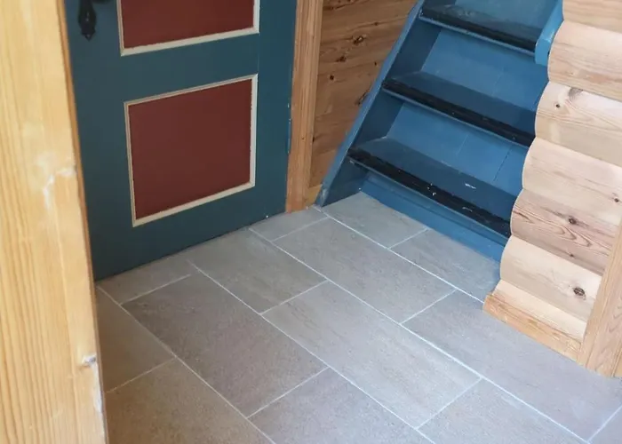 Charming Retreat By The Coast In * Misund