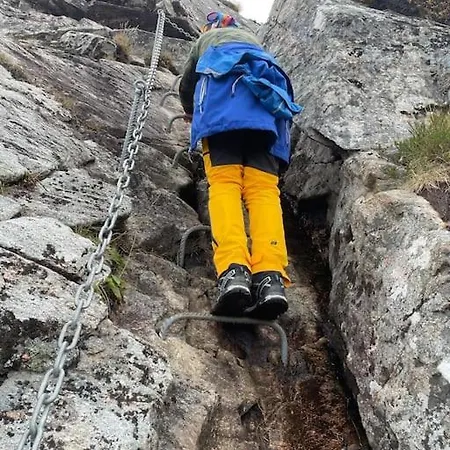 Charming Retreat By The Coast In Misund