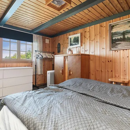 Charming Retreat By The Coast In *